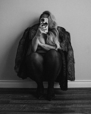 Image post by @karlywatson on Instagram