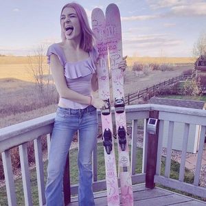 Image post by @j_skis on Instagram
