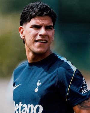 Image post by @spursofficial on Instagram