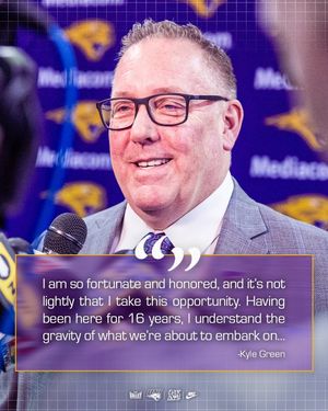 Image post by @uni_basketball on Instagram