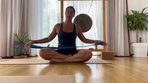 Video post by @LilaFlowYoga on Facebook