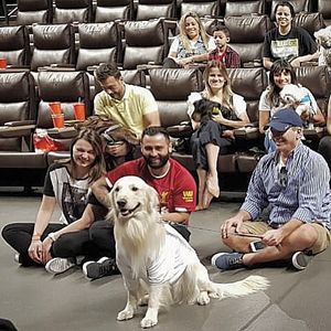 Image post by @mikethewhitegolden on Instagram