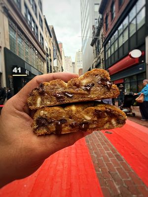 Image post by @elitedoughcookies on Instagram