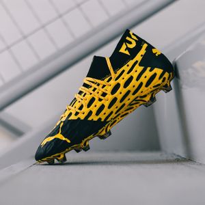 Image post by @soccerdotcom on Instagram