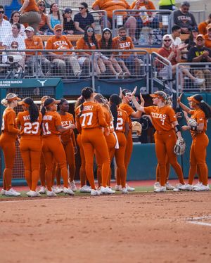 Image post by @texassoftball on Instagram