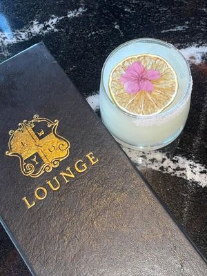 Image post by @exonailbar on Facebook
