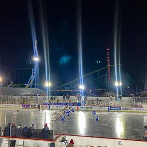 Image post by @hockeydayminnesota on Facebook
