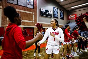 Image post by @uiw_womenshoops on Instagram