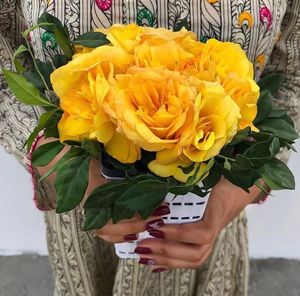 Image post by @sayitwithflowerspk on Facebook