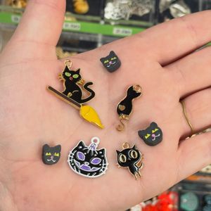 Image post by @beadcache on Instagram