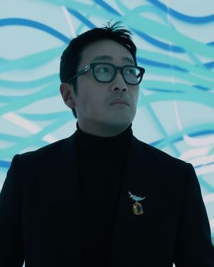 Image post by @esquire.korea on Instagram
