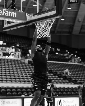 Image post by @siubasketball on Facebook