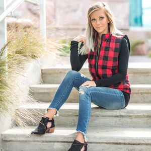 Image post by @shopfillyflair on Instagram