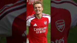 Video post by @optussport on YouTube