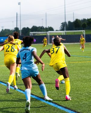 Image post by @girlsacademyleague on Instagram