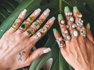 Image post by @maejeanvintage on Instagram