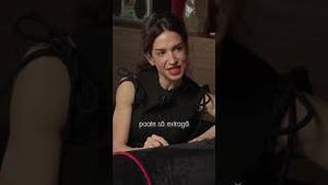 Video post by @lauracomanl on YouTube