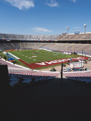 Image post by @ou_football on Instagram