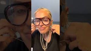 Video post by @shop.with.caroline on YouTube