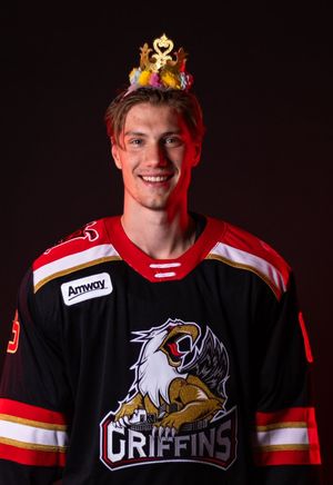 Image post by @griffinshockey on Twitter