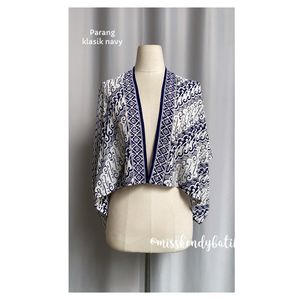 Image post by @misskendybatik on Instagram