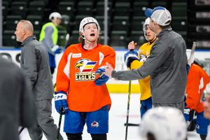 Image post by @ColoradoEagles on Twitter