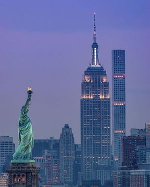Image post by @empirestatebldg on Instagram