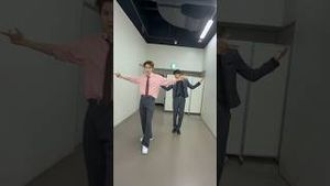 Video post by @weareoneexo on YouTube