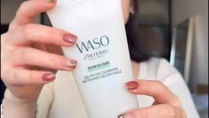 Video post by @shiseidousa on YouTube
