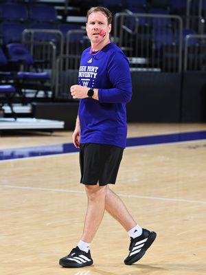 Image post by @hpuwbb on Instagram