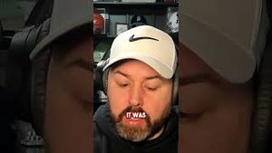 Video post by @sportscardsnonsense on YouTube