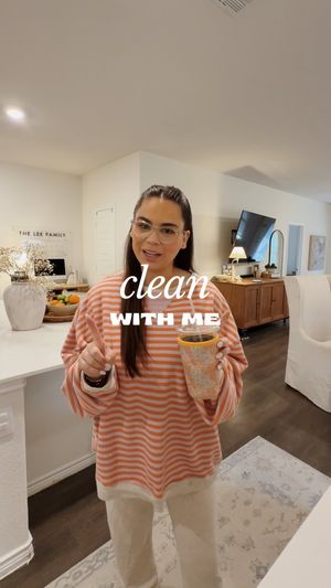 Image post by @heyhannahlee on Instagram