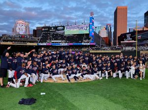 Image post by @twinsbeisbol on Instagram