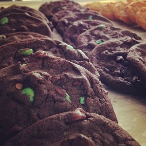 Image post by @insomniacookies on Instagram