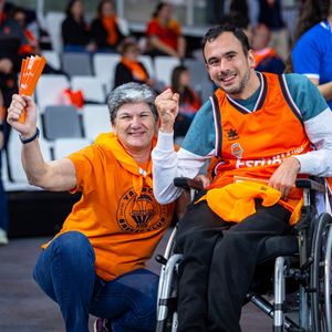 Image post by @valenciabasket on Instagram