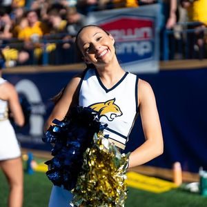 Image post by @_baileyandres on Instagram