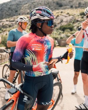 Image post by @wmncycling on Instagram