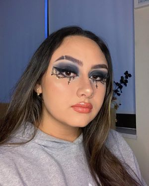 Image post by @makeupbyanabel on Instagram