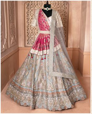 Image post by @ambika_fashion_kolkata on Instagram