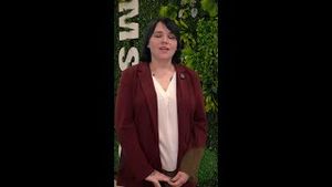 Video post by @samsungbizusa on YouTube