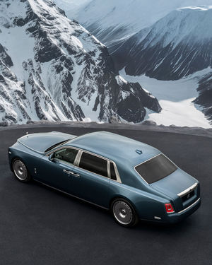 Image post by @rollsroycecarsna on Instagram