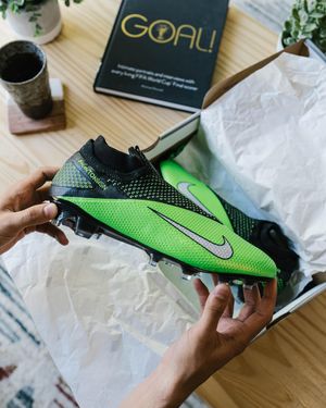 Image post by @soccerdotcom on Instagram