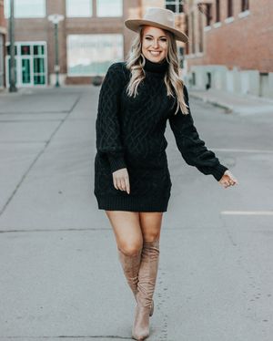Image post by @shopfillyflair on Instagram