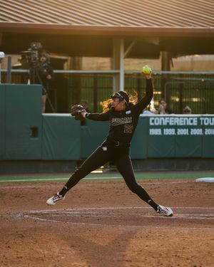 Image post by @txstatesoftball on Instagram
