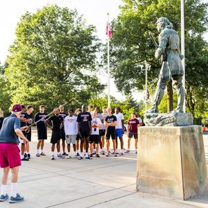 Image post by @ekuhoops on Instagram