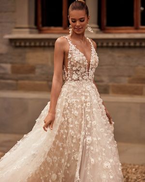 Image post by @dama_couture on Instagram