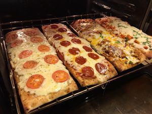 Image post by @stewleonards on Instagram