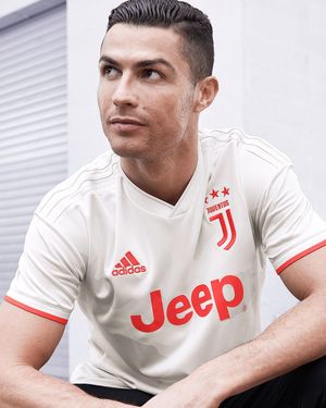 Image post by @soccerdotcom on Instagram