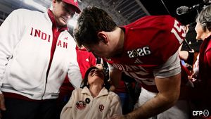 Image post by @CFBPlayoff on Twitter