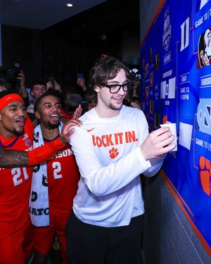 Image post by @accmbb on Twitter